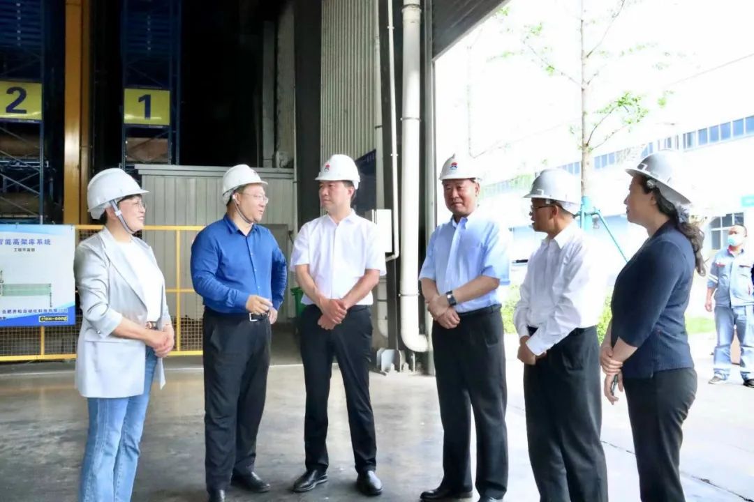 郑州海关副关长李兆明到维多利亚老品牌vic科技调研